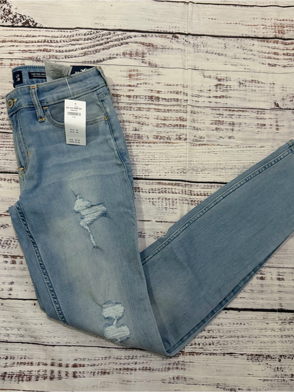 New with tag hollister jeans size 5 regular